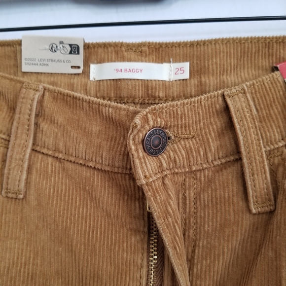 NWT Levi's '94 Baggy Corduroy Pants Size 25x31 - Picture 4 of 10
